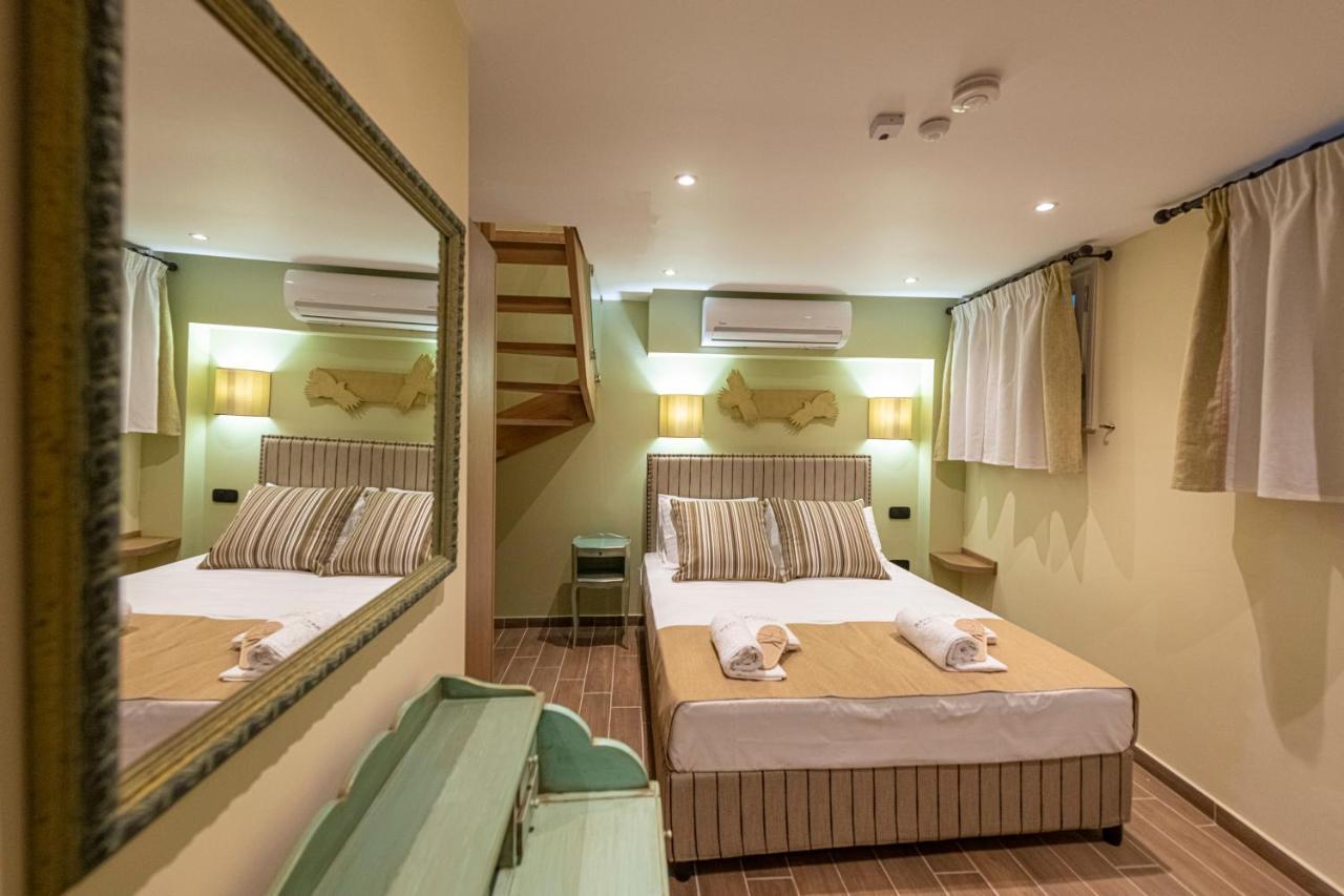 Ipelhome - Plaka Boutique Apartments Athén Kültér fotó