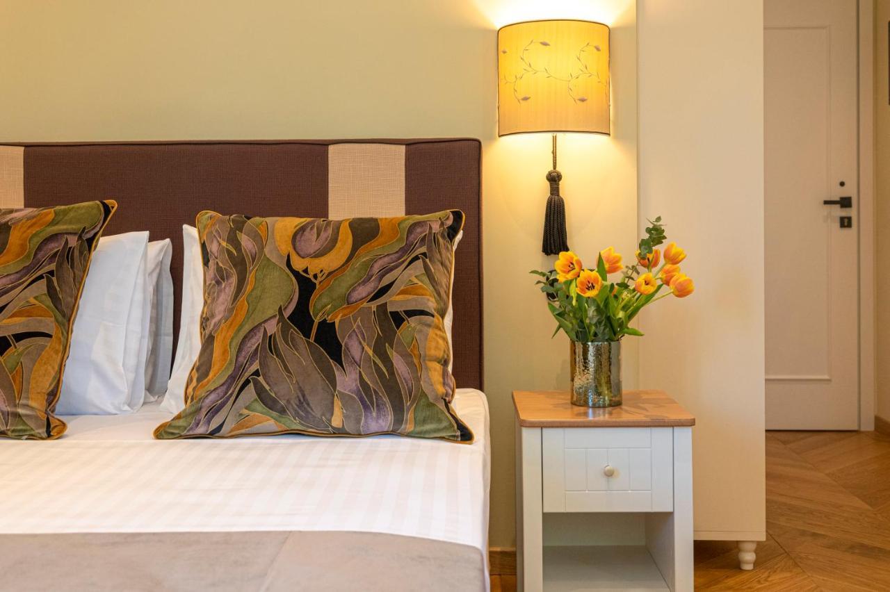 Ipelhome - Plaka Boutique Apartments Athén Kültér fotó