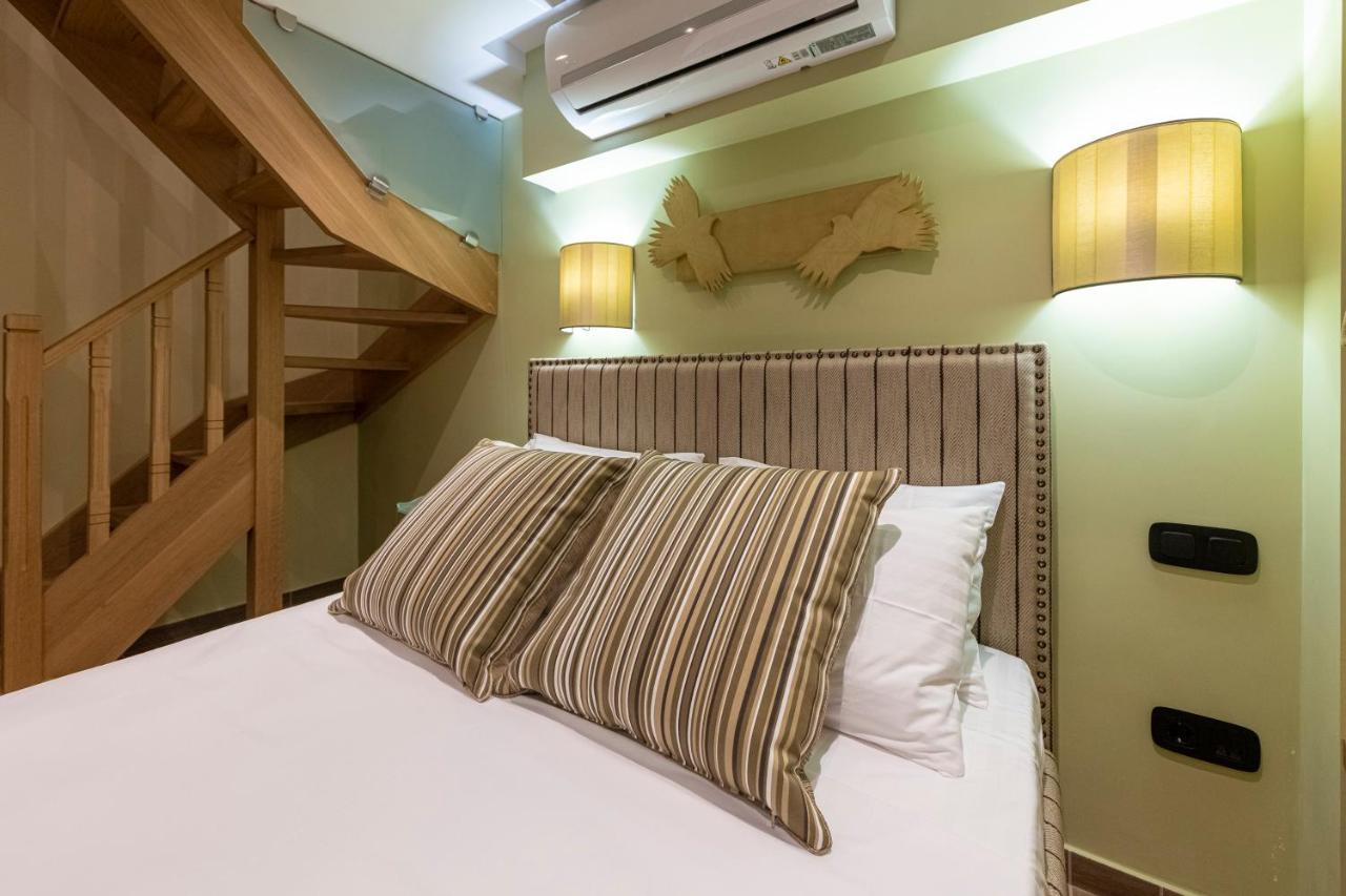 Ipelhome - Plaka Boutique Apartments Athén Kültér fotó