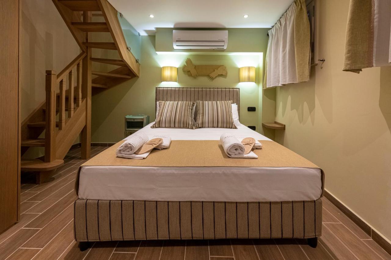 Ipelhome - Plaka Boutique Apartments Athén Kültér fotó
